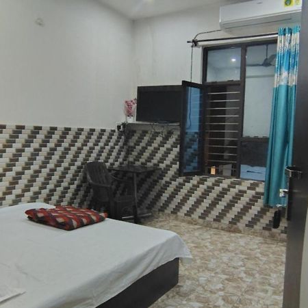 Tushar Guest House Jawāla Mukhi Esterno foto