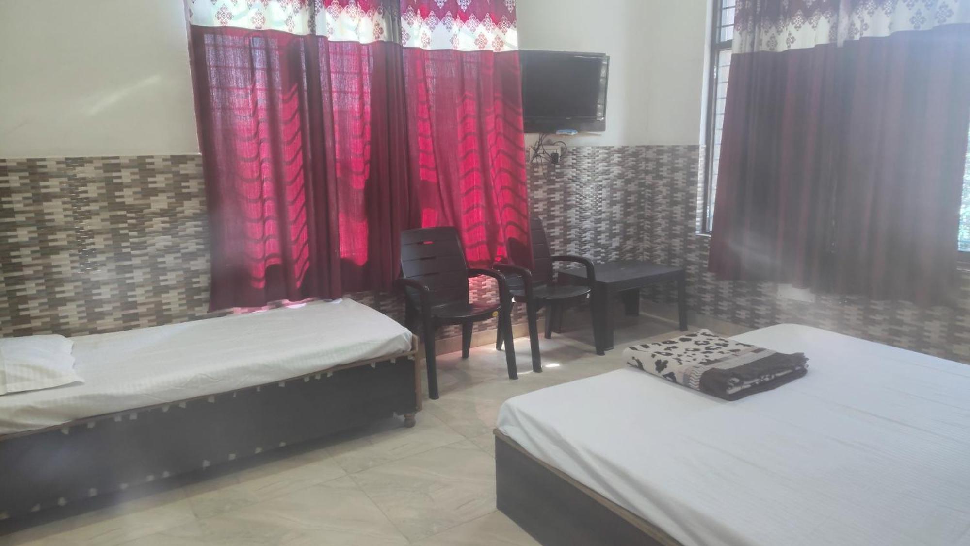 Tushar Guest House Jawāla Mukhi Esterno foto