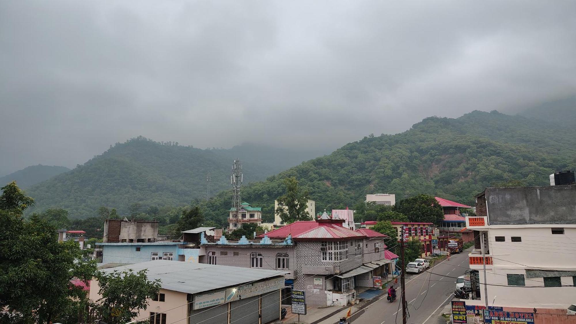 Tushar Guest House Jawāla Mukhi Esterno foto